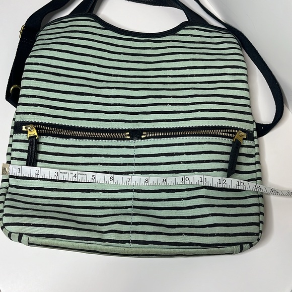 Fossil Canvas Cloth Erin Crossbody - Picture 12 of 14